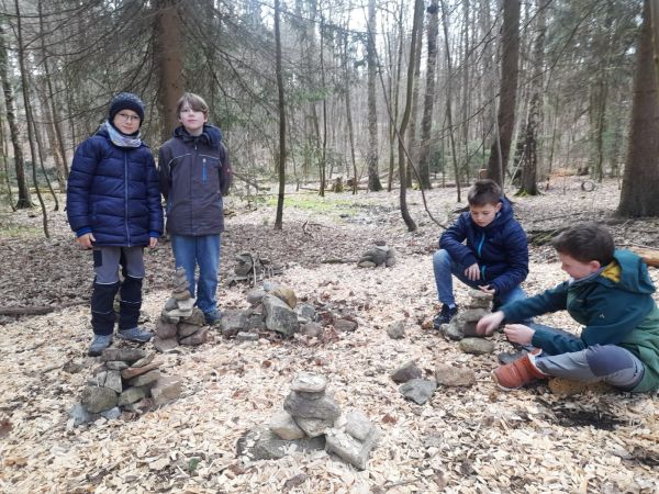 Schüler unterwegs im Herrnhuter Wald